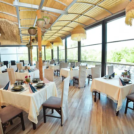 и марая Hotel Tsarevo